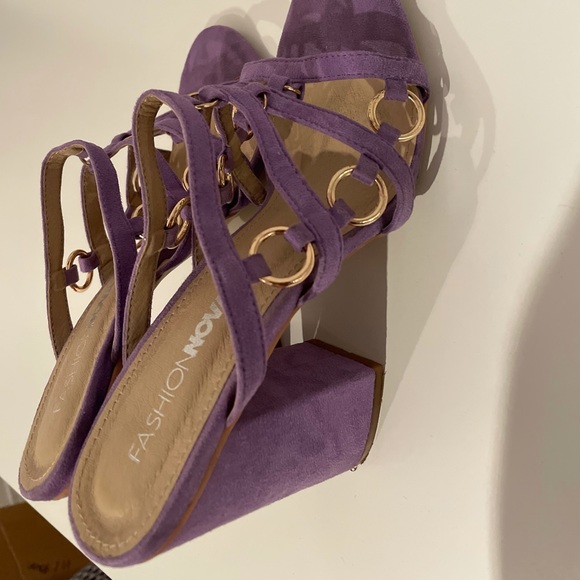 FashionNova all at once heeled sandals. US 8 - Picture 5 of 9